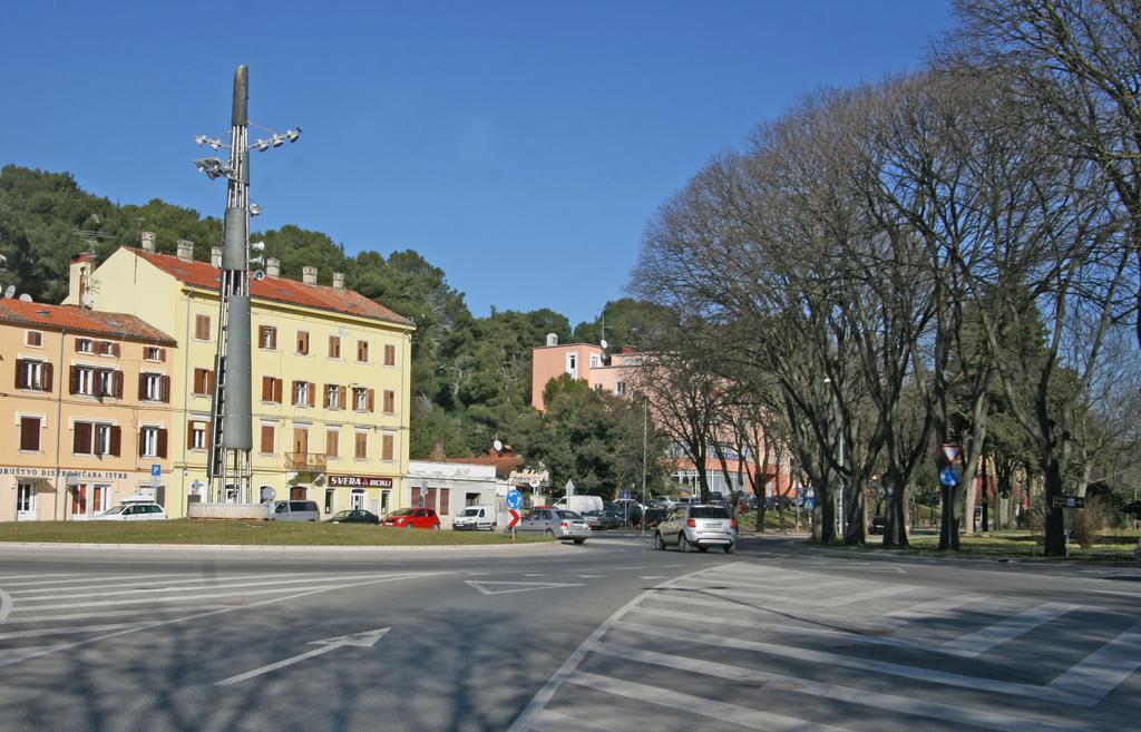 Apartments Vasic Pula Buitenkant foto