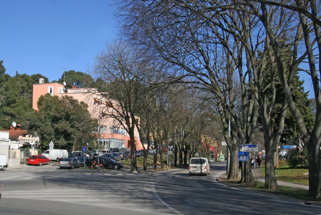 Apartments Vasic Pula Buitenkant foto
